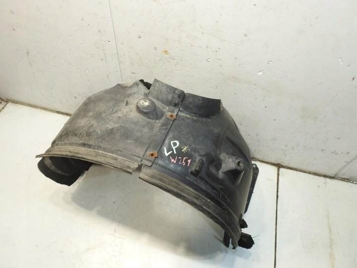 PASSAGE DE ROUE GAUCHE AVANT MERCEDES R W251 A2518840922