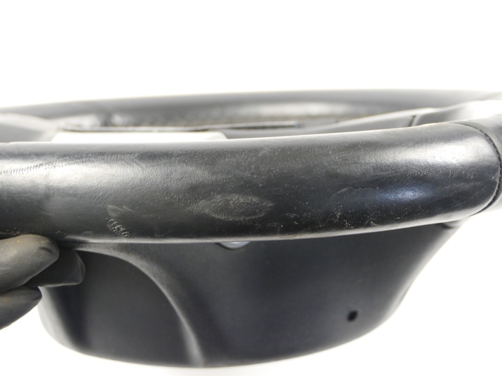VOLANT CUIR MULTIFONCTIONNELLE NOIRE PEUGEOT 208 12-19R. (18R.) LIFT