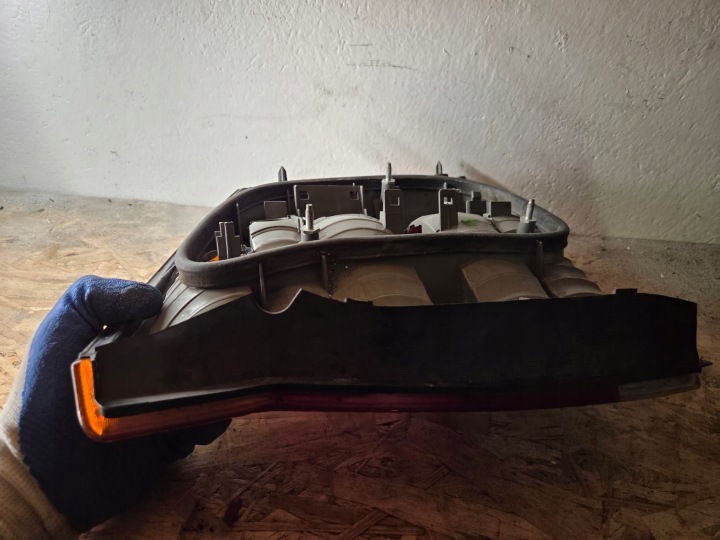 PHARE ARRIÈRE GAUCHE ARRIÈRE OPEL VECTRA C AVANT RESTYLAGE 13130643