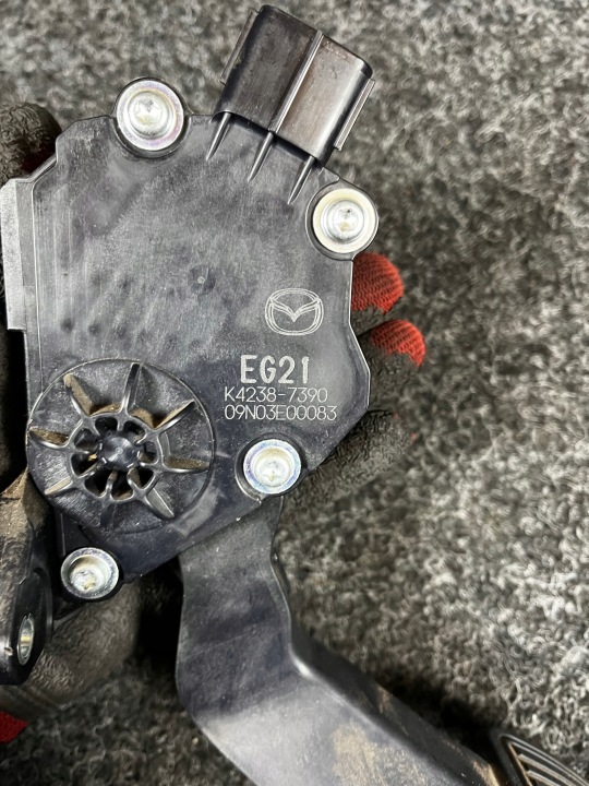 PÉDALE POTENTIOMÈTRE GAZ MAZDA CX7 K42387390
