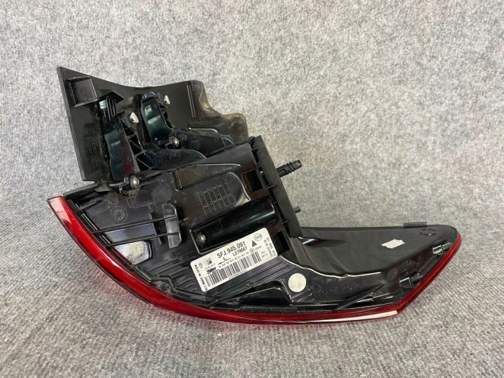 PHARE ARRIÈRE ARRIÈRE GAUCHE SEAT TARRACO 5FJ945091 18-