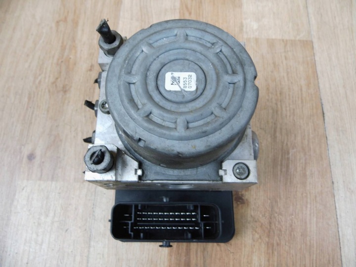 FORD FIESTA MK7 2013+ POMPE ABS D1B1-2C013-BA