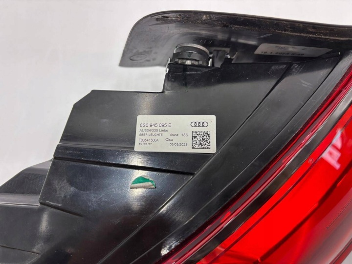 AUDI TT 8S0 PHARE GAUCHE ARRIÈRE ARRIÈRE 8S0945095E