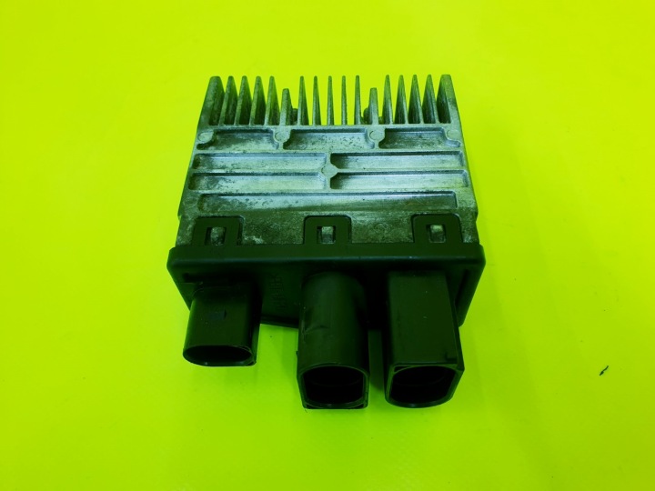 MODULE VENTILATEURS CONTRÔLEUR AUDI S4 A4 B6 B7 8E0959501N