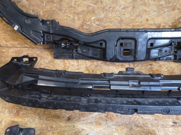 DISCOVERY SPORT LIFT PANNEAU AVANT RADIATEURS 1.5 HYBRIDE K8D2-8A297