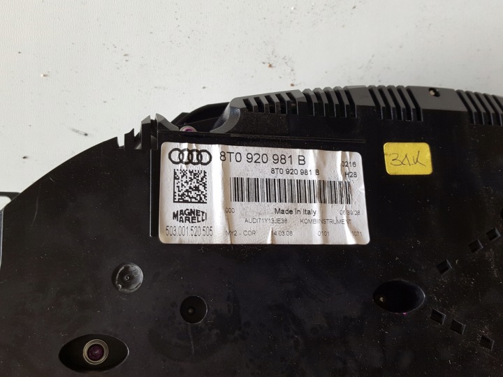 AUDI A5 8T 07-11R 2.7 TDI COMPTEUR ANGLAIS