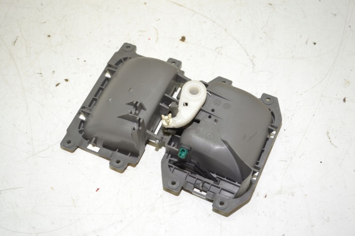 MERCEDES SPRINTER W906 POIGNÉE PORTES INTÉRIEURE ARRIÈRE A9067600061