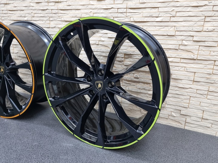 LAMBORGHINI URUS 23 RUEDAS LLANTAS WHEELS ORIGINAL 