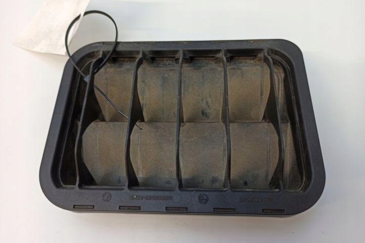 GRILLE VENTILATION MERCEDES-BENZ C (W203) 2038300142 3.0L DIESEL 170KW 2006