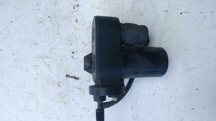 POMPE RÉGULATEUR DE VITESSE AUDI A4 B5 A6 C5 A8 D2 811907325
