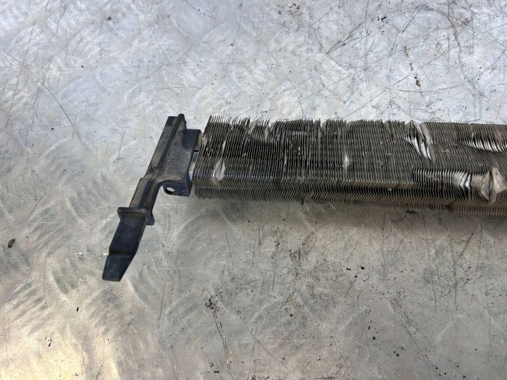 RADIATEUR AMPLIFICATEUR BMW X5M E70 M7108003