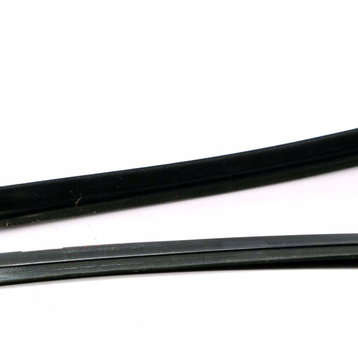 MERCEDES W164 JOINT D'ÉTANCHÉITÉ VITRES PORTES GAUCHE AVANT