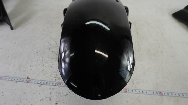I739 YAMAHA XSR 900 AILE PASSAGE DE ROUE AVANT B90-21511