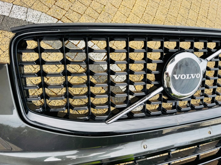 PARE-CHOCS VOLVO XC60 II 2 LIFT R DESIGN AVANT AVANT