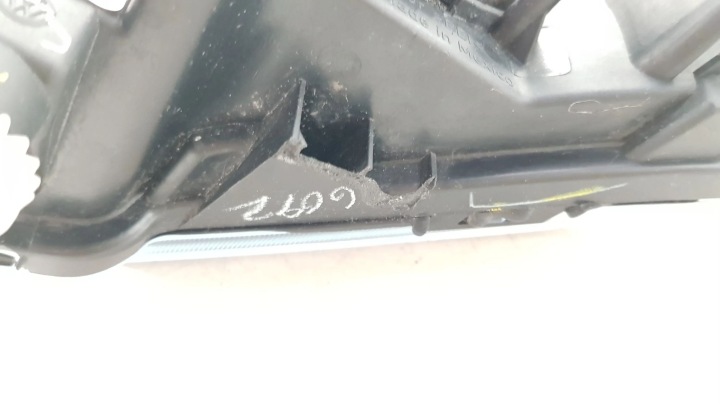 VOLKSWAGEN JETTA VI 2017 DROITE CÔTÉ LANTERNE PRZECIWMGLOWE AVANT
