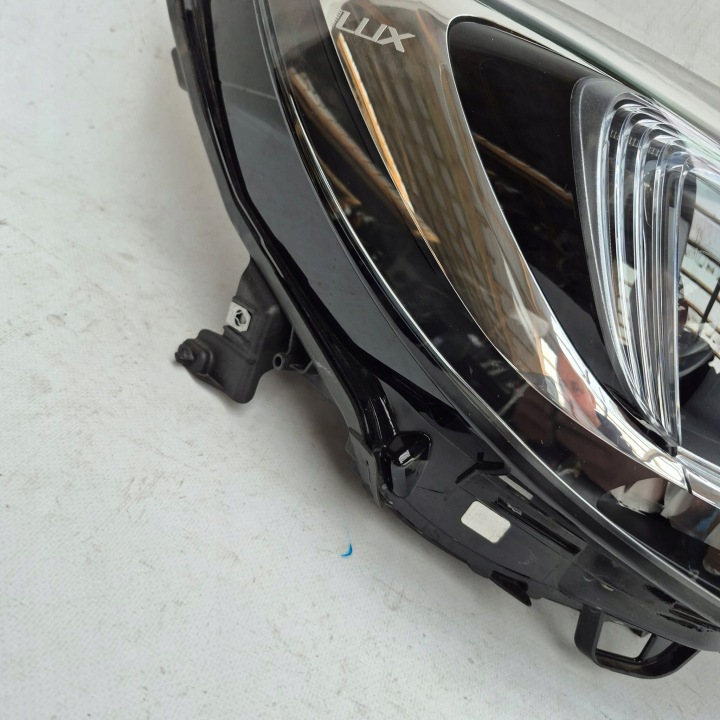 OPEL ASTRA 5 V COMPLET LED INTELIGENT LUX PHARE DROITE AVANT AVANT