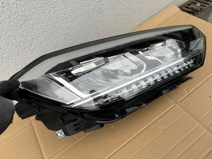 PHARE DROITE VW TOURAN III 5TA COMPLET LED 5TB941774D