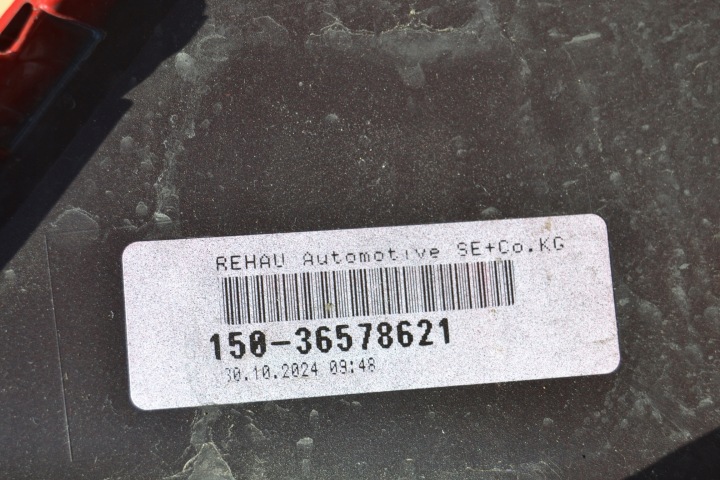 AUDI A3 8Y LIFT 24R.--- S-LINE PARE-CHOCS AVANT LY3Q 8Y0853651AQ