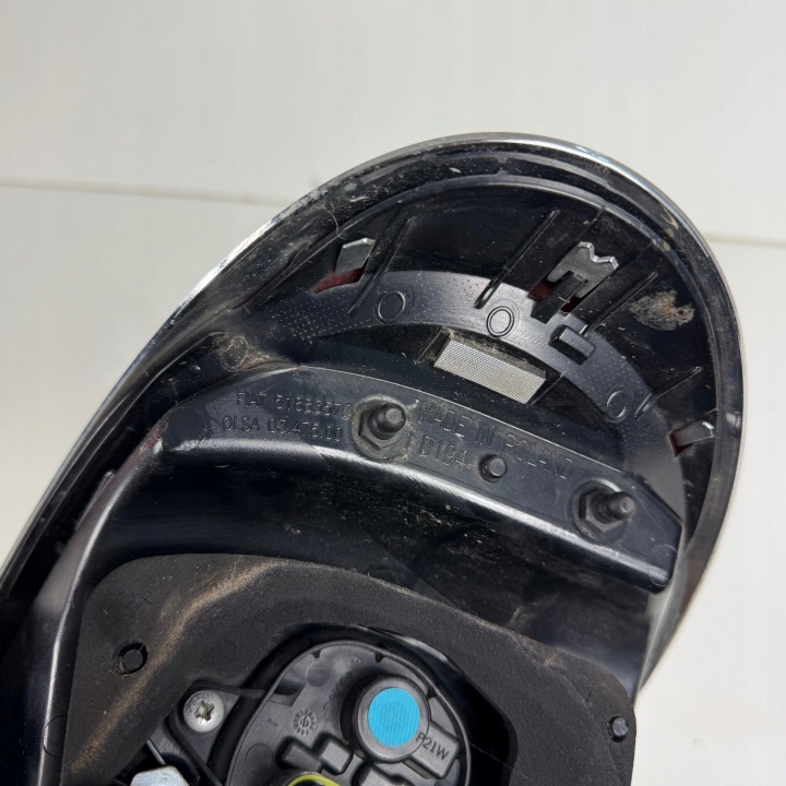 PHARE GAUCHE ARRIÈRE GAUCHE ARRIÈRE FIAT 500L OE ORIGINAL 51883572