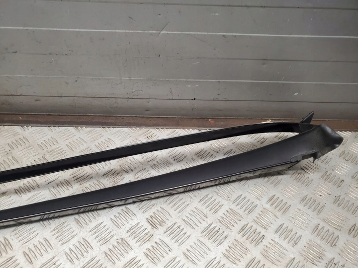 MERCEDES-BENZ CL C216 A2166902180 ENSEMBLE MOULURE TOITS