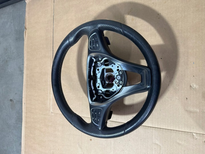 VOLANT MULTIFONCTION CUIR PALETTES MERCEDES W447 CZ, VITO