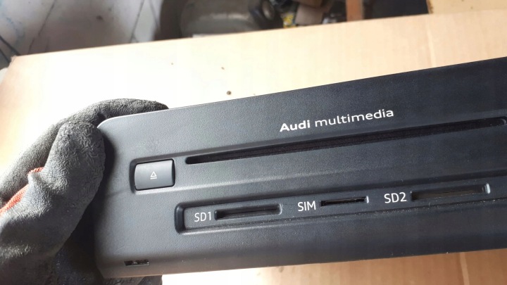 A4 B9 8W LECTEUR DE CARTE MULTIMÉDIA MMI 8W0035192E A5 8W