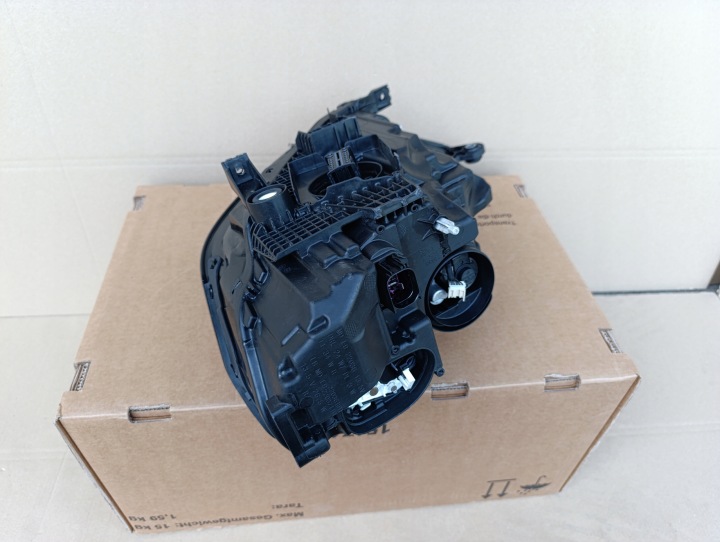 AUDI A1 82A PHARE DROITE AVANT AVANT COMPLET LED ORIGINAL EUROPE