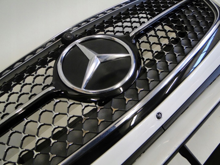 MERCEDES PARE-CHOCS AVANT E CLASSE 214 W214 A2148859801 PTS AMG 144