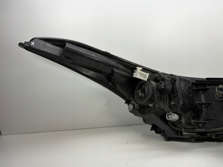 TOYOTA CHR CH-R PHARE PROJECTEUR GAUCHE AVANT 81150F4031