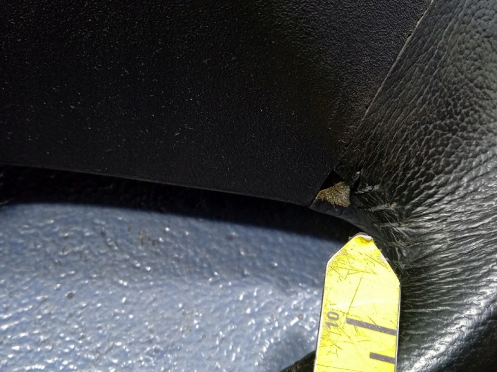 VOLVO S40 II 04- VOLANT MULTIFONCTIONNELLE COUSSIN 30764359
