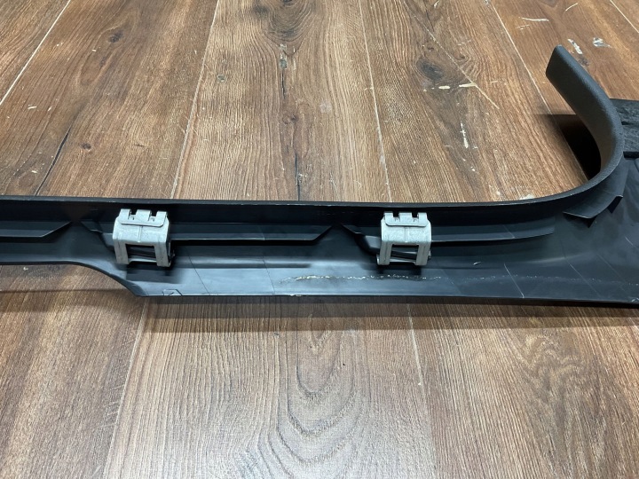 MERCEDES-BENZ E W213 2019 AVANT CÔTÉ DROITE MOULURE SEUIL AVANT