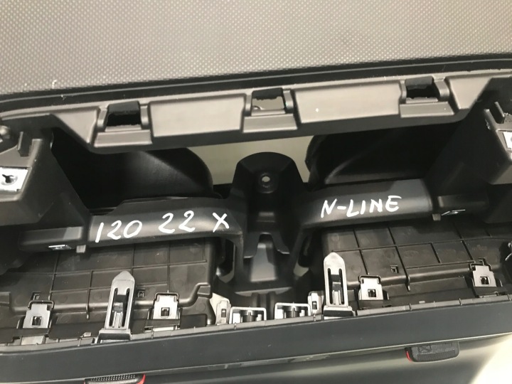 HYUNDAI I20 III N-LINE 2022 TABLEAU DE BORD COCKPIT CONSOLE ANGLAIS