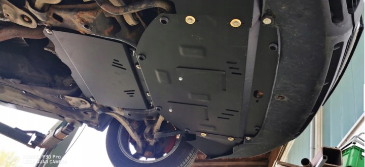 COUVERCLES DE COFFRE SOUS MOTEUR VW PASSAT B5 01-2005