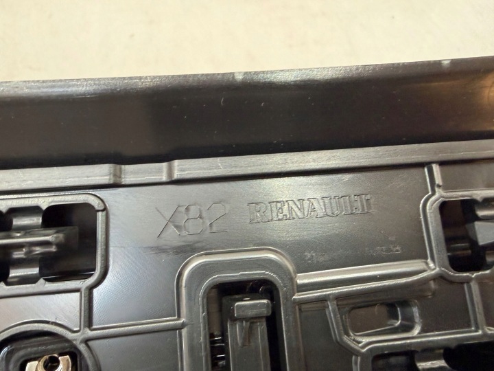 RENAULT TRAFIC III 3 LIFT GRILLE CALANDRE NEUF ORIGINAL 628951918R