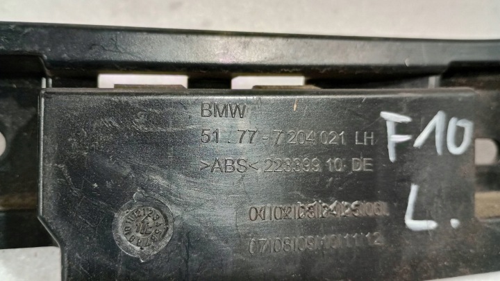 BMW 5 F10 F11 O9-16 GLISSIÈRE FIXATION POIGNÉE GAUCHE ARRIÈRE REVÊTEMENTS SEUIL C603