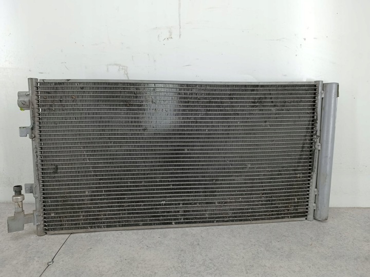 RADIATEUR CLIMATISATION RENAULT SCENIC III 940160 NISSENS 1.9 DCI