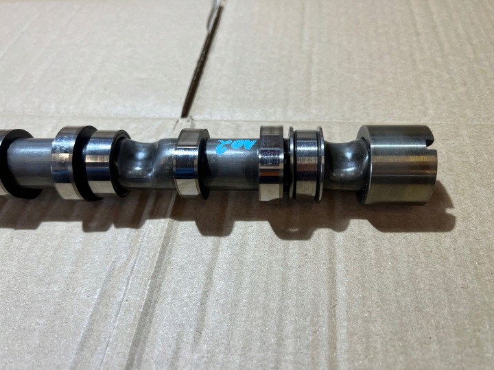AUDI Q7 4L 4.2 TDI ARBRE À CAMES ÉCHAPPEMENT DROIT 057102BC