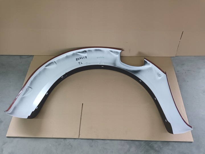 MOULURE ARRIÈRE GAUCHE FORD RANGER WILDTRAK ARRIÈRE GAUCHE