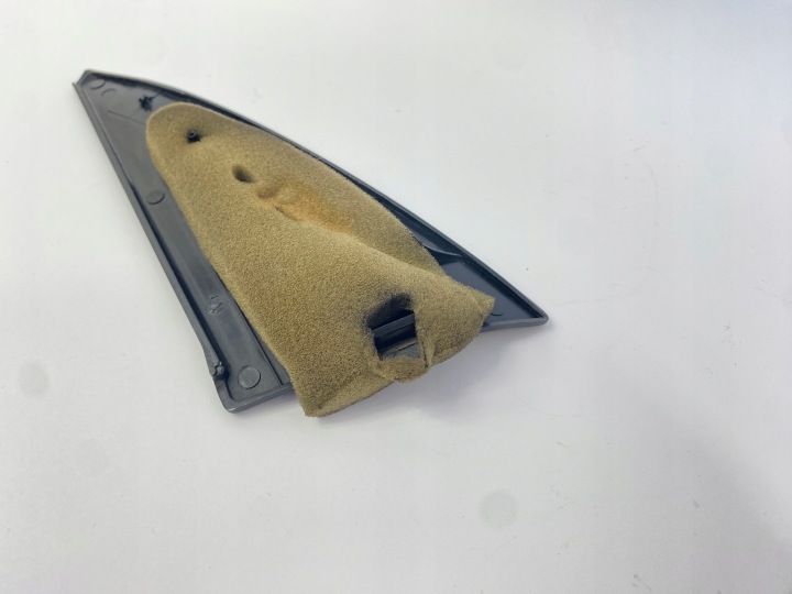 PROTECTION RÉTROVISEURS INTÉRIEURE DROITE MERCEDES W201 190 2017250611 ENDOMMAGÉ