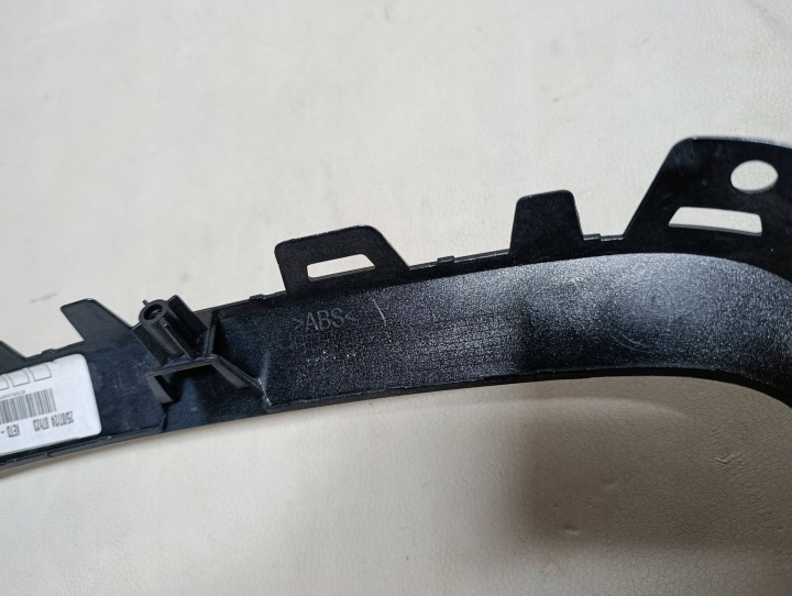 MOULURE DOUBLURE PARE-CHOCS AVANT DROITE TOYOTA PROACE II LIFT 23- 9849890480