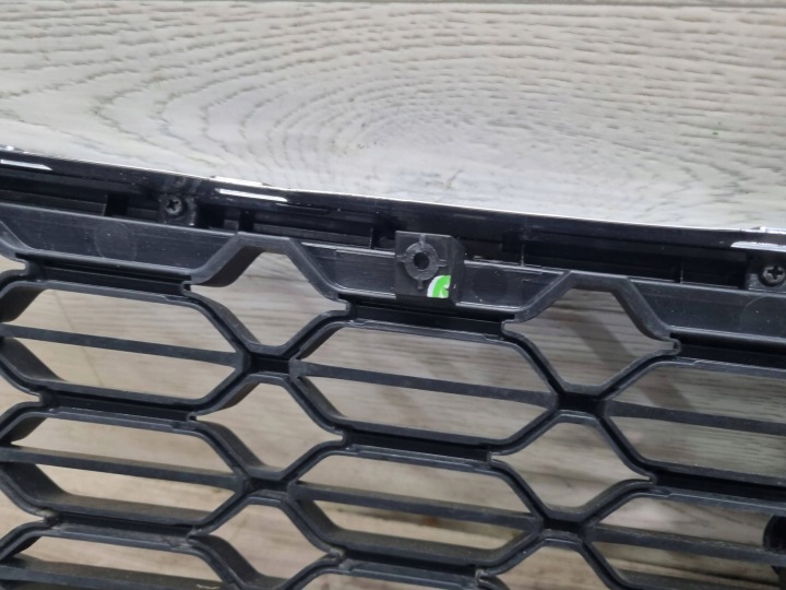 SSANGYONG KORANDO 2014 AVANT CALANDRE GRILLE CALANDRE SUPÉRIEURE RADIATEUR