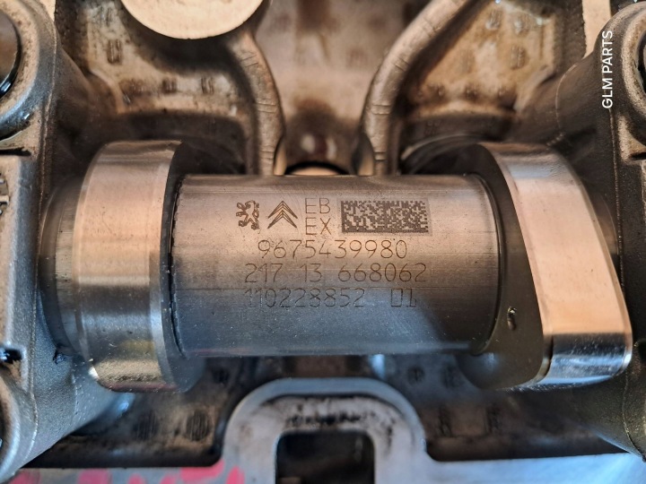 PEUGEOT 208 1.2 VTI CULASSE MOTEUR ARBRES DISTRIBUTION COMPLÈTE ENDOMMAGÉ SOUPAPE