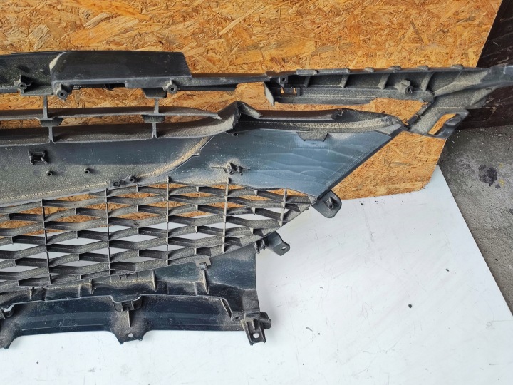 GRILLE CALANDRE PARE-CHOCS AVANT AVANT MAZDA 3 09-13 BCW8501T1