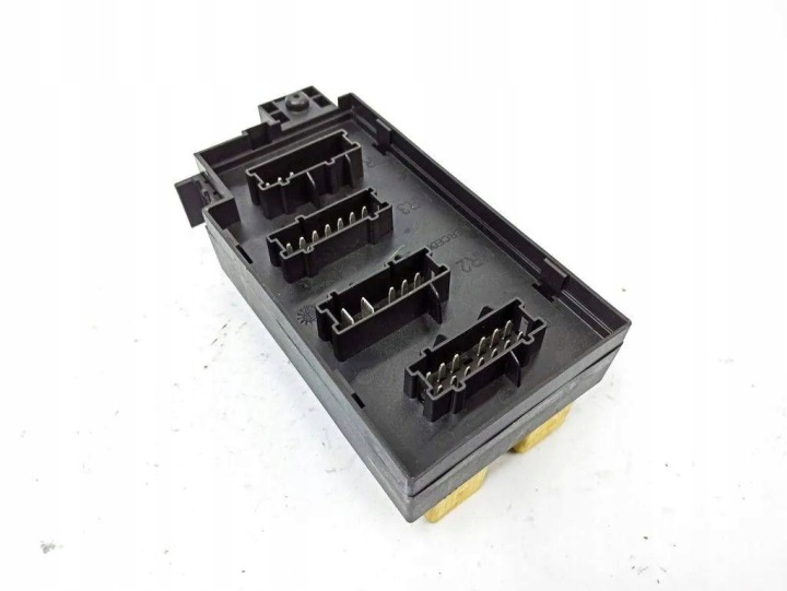 BOÎTE FUSIBLES MERCEDES-BENZ R (W251, V251) A1646400072 34307498