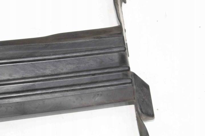 ADMISSION AIR RADIATEUR LAND ROVER K8D28A108AD HYBRID 2021
