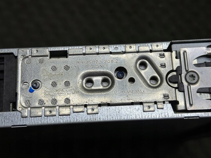 8635123209 STACJA MULTIMEDIALNA RADIO ALFA ROMEO 147