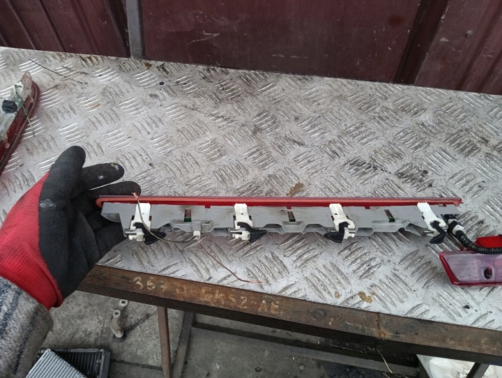 BMW F20 F21 TROISIÈME SWATLO STOP PIED 7241551