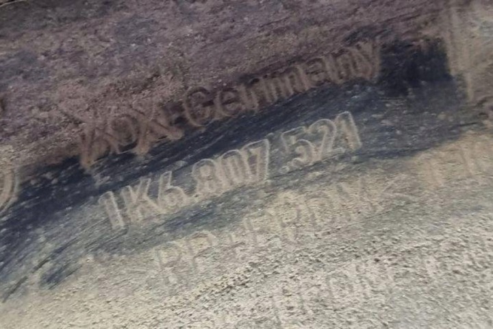 PARE-CHOCS ARRIÈRE VW 1K6807521 1.9L DIESEL 2005