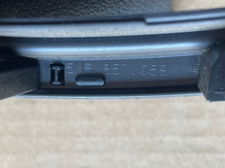 VW TIGUAN II GRILLE CONDUIT D'AIR DÉCOR CHÂSSIS TABLEAU DE BORD 5NB857059 5NB857189E