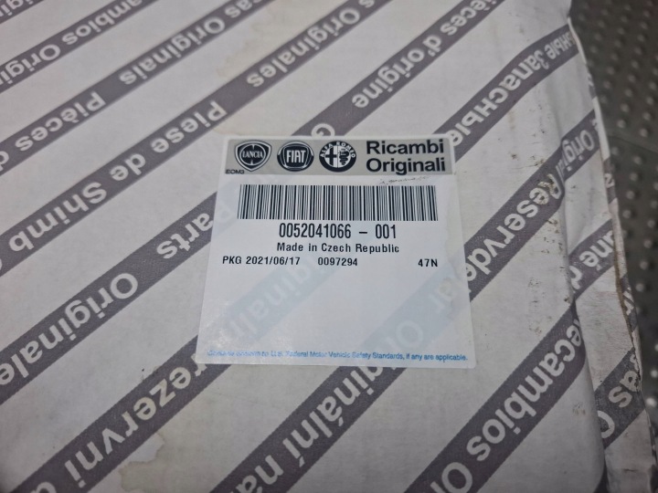 POMPE CARBURANTS 52041066 FIAT PANDA III 0.9 1.0 1.2 2012- FIAT OE